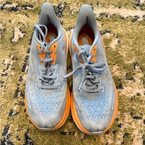 Hoka Clifton 9 EUC